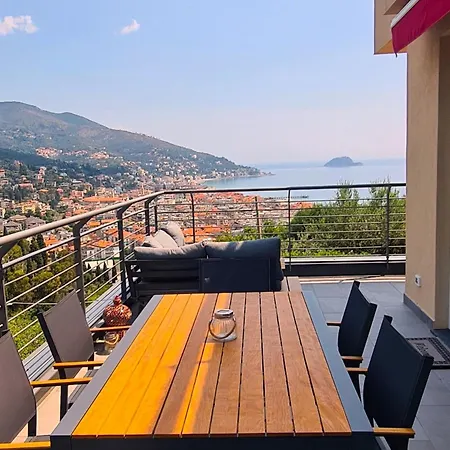 Apartment Luce Di Mare - Design With Sea View In Alassio