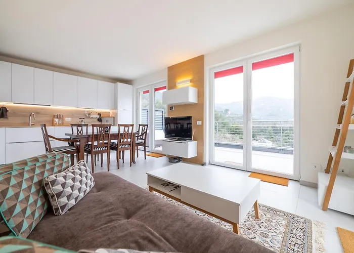 Luce Di Mare - Design With Sea View In * Alassio